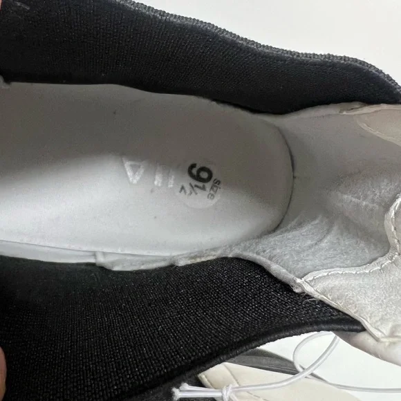 Mia Cayson Platform Chelsea Boot White NEW Size 9.5 Women’s - Picture 8 of 9